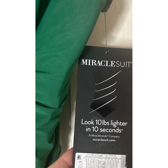 New Size 12 Miraclesuit Womens Green Oceanus One-Piece Swimsuit Draped Slimming - Picture 5 of 7